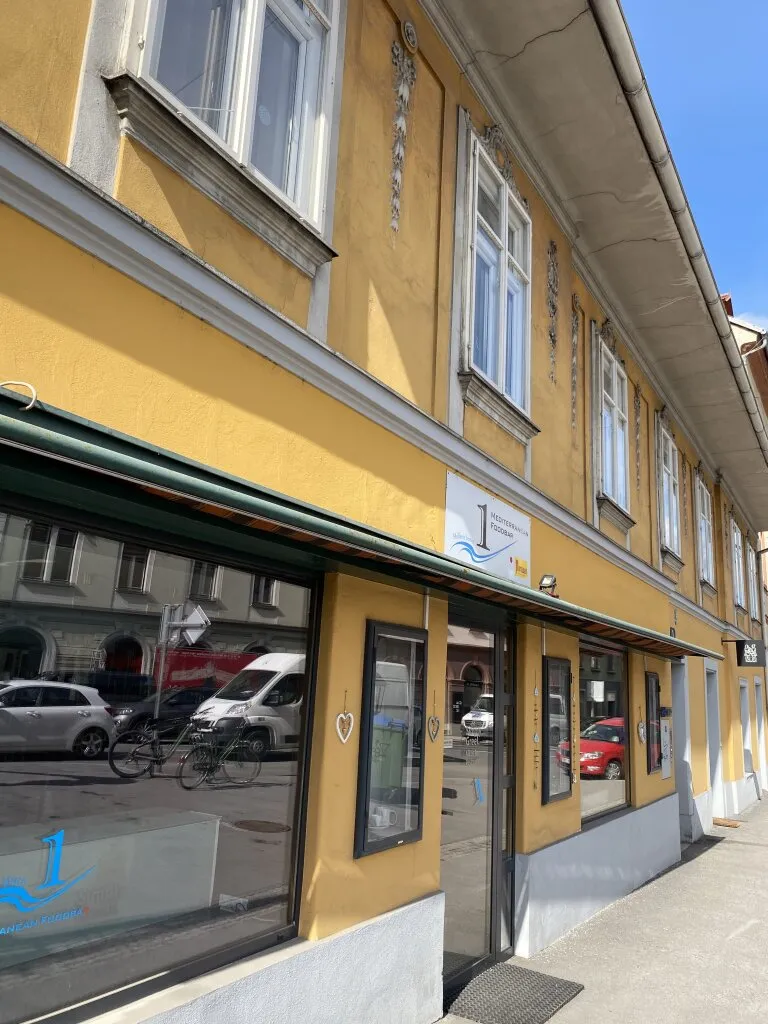 Rechtskräftig Baugenehmigt - Attraktives 3-gschossiges vollvermietetes Altbauzinshaus in fußläufiger Nähe zur Grazer Innenstadt – pohled 3