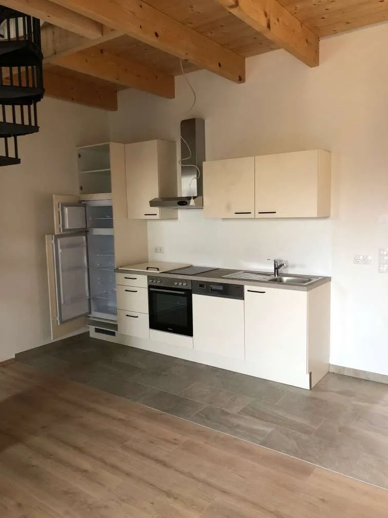 50 m² Wohnung zu vermieten ! EUR 700, - inkl. BK u. Heizkosten (Top 2) - Ansicht 3