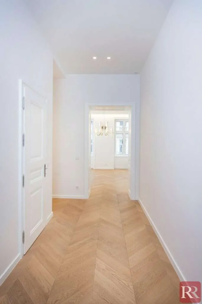 Jahrhundertwende trifft Moderne - premium sanierte Altbauwohnung/-büro nahe der Innenstadt - Ansicht 3