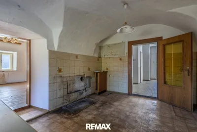 6-Zimmer-Immobilie kaufen in Villach Land – 244 m², € 199.000 – Bild 9 von 33