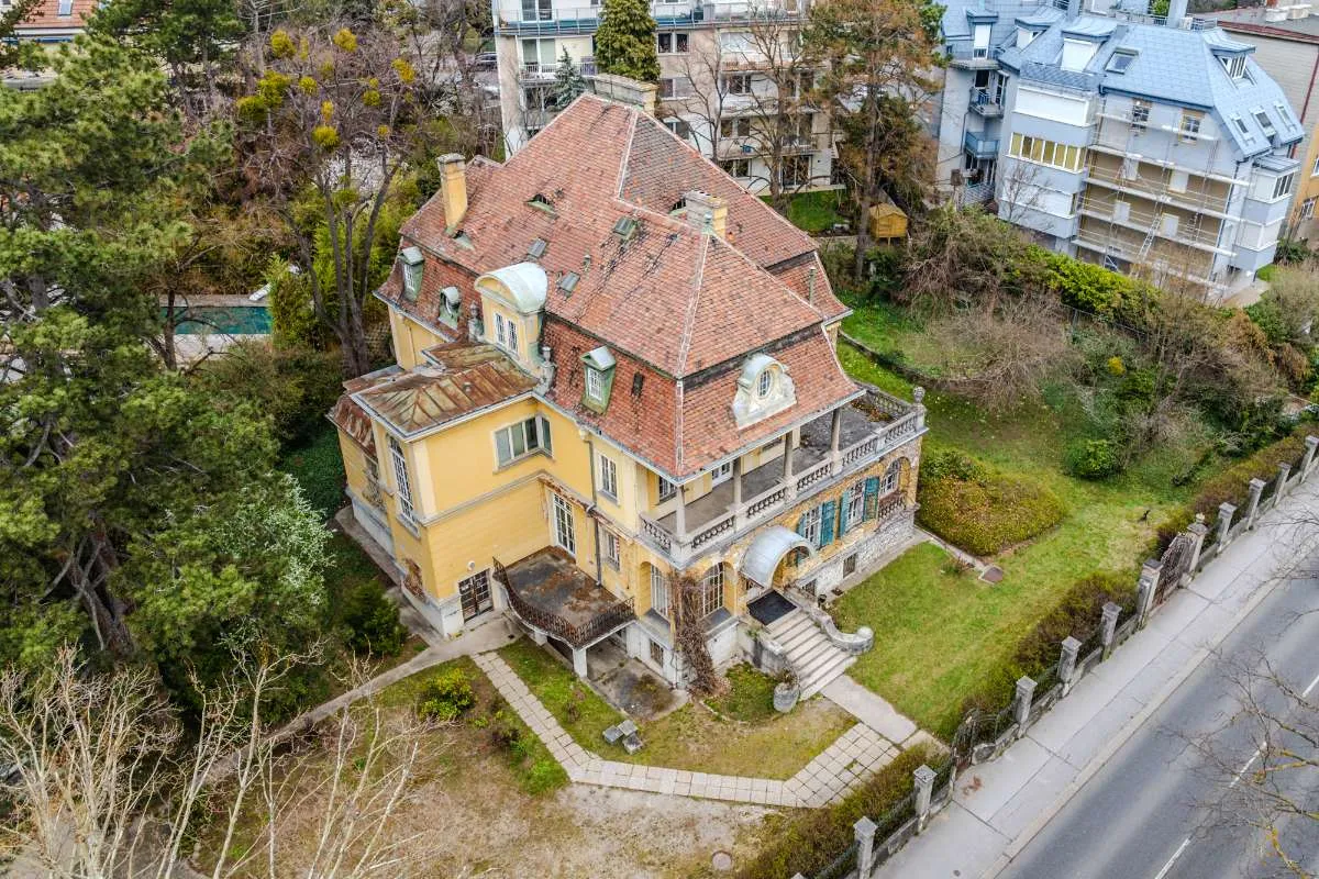 Villa Schapira – pohled 3