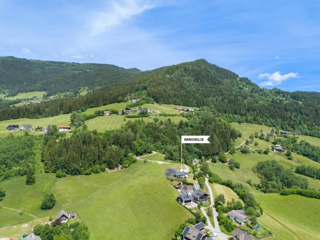 Leben mit Panorama - Stilvolle Doppelhaushälfte in traumhafter Naturlage - Ansicht 2
