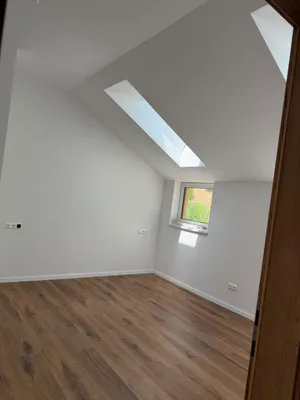 4-Zimmer-Wohnung mieten in Neunkirchen – 90 m², € 1.100 – Bild 4 von 6
