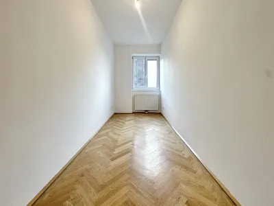 Dachgeschoßwohnung, 2,5 Zimmer mit Terrasse Nähe Augarten – Bild 3