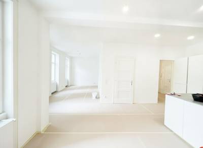 In Vorbereitung und UNBEFRISTET: Ansprechende 3-Zimmer-Altbauwohnung mit kleinem Balkon – Bild 3