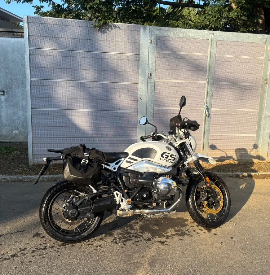 BMW R NineT