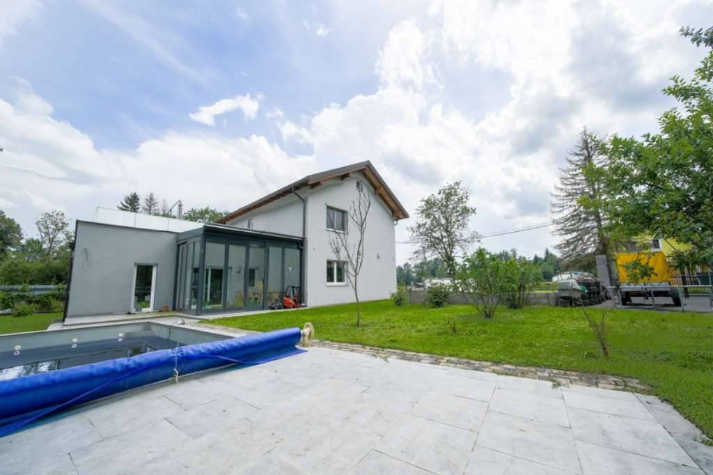 Zweifamilienhaus mit modernem Komfort zu kaufen oder tauschen - Ansicht 2