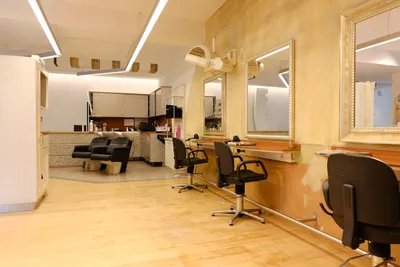 Gewerbeimmobilie mieten in Innsbruck-Land – 145 m², € 1.200 – Bild 3 von 6