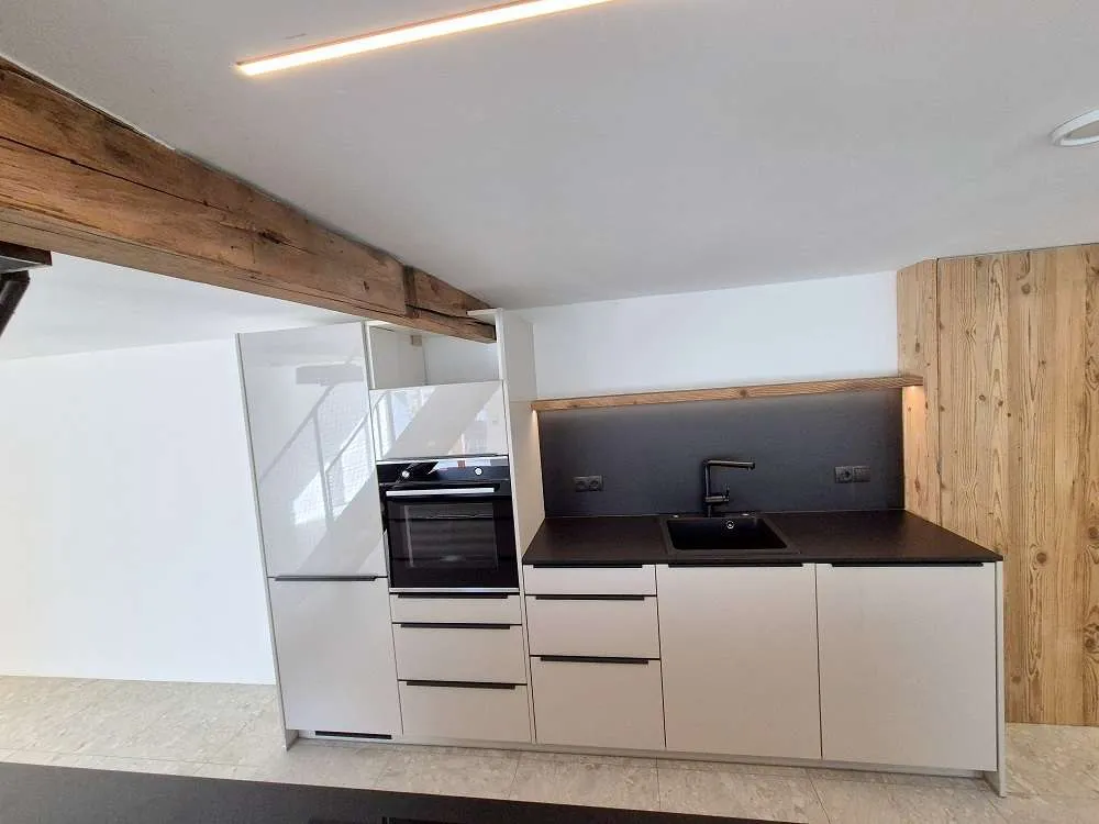 Extravagante Dachgeschoss-Maisonette im Palais Tannenberg - Ansicht 3