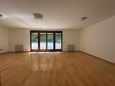 6-Zimmer-Haus mieten in Wien – 306,95 m², € 4.787 – Bild 2 von 14
