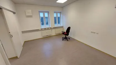 1-Zimmer-Gewerbeimmobilie mieten in Urfahr-Umgebung – 23 m², € 338
