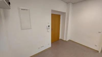 1-Zimmer-Gewerbeimmobilie mieten in Urfahr-Umgebung – 23 m², € 338 – Bild 4 von 10