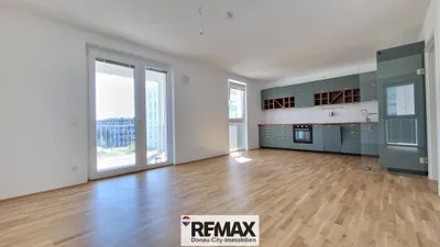 "Modern & New Apartment with Large Kitchen" – Bild 2