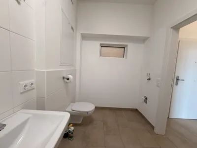 2-Zimmer-Wohnung mieten in Gmunden – 42,2 m², € 608 – Bild 8 von 12