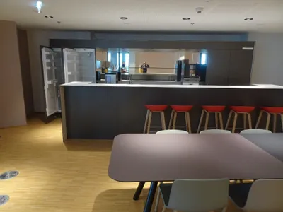 Gewerbeimmobilie mieten in Wien – 1 510 m², € 59.796 – Bild 3 von 9