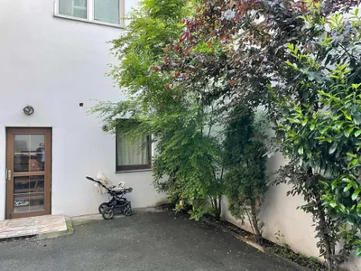 Zentrumsnahe geräumige Wohnung barrierefrei Eigenheimfeeling, begrünt
