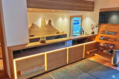 28-Zimmer-Gewerbeimmobilie kaufen in Hallein – 1 430 m², € 1.950.000 – Bild 8 von 9