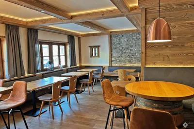 28-Zimmer-Gewerbeimmobilie kaufen in Hallein – 1 430 m², € 1.950.000 – Bild 9 von 9
