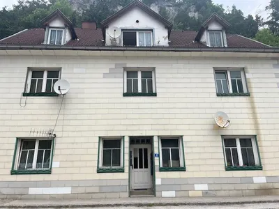 Gewerbeimmobilie kaufen in Neunkirchen – 272 m², € 82.500