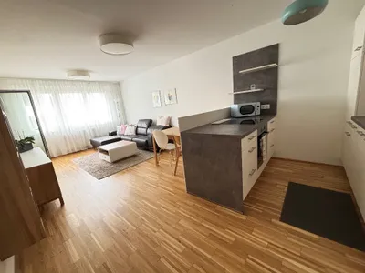 56m2, WIEN-OBERLAA - möblierte Single- bzw Pärchenwohnung