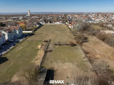 Grundstück kaufen in Neusiedl am See – 10 000 m², € 2.900.000 – Bild 8 von 9