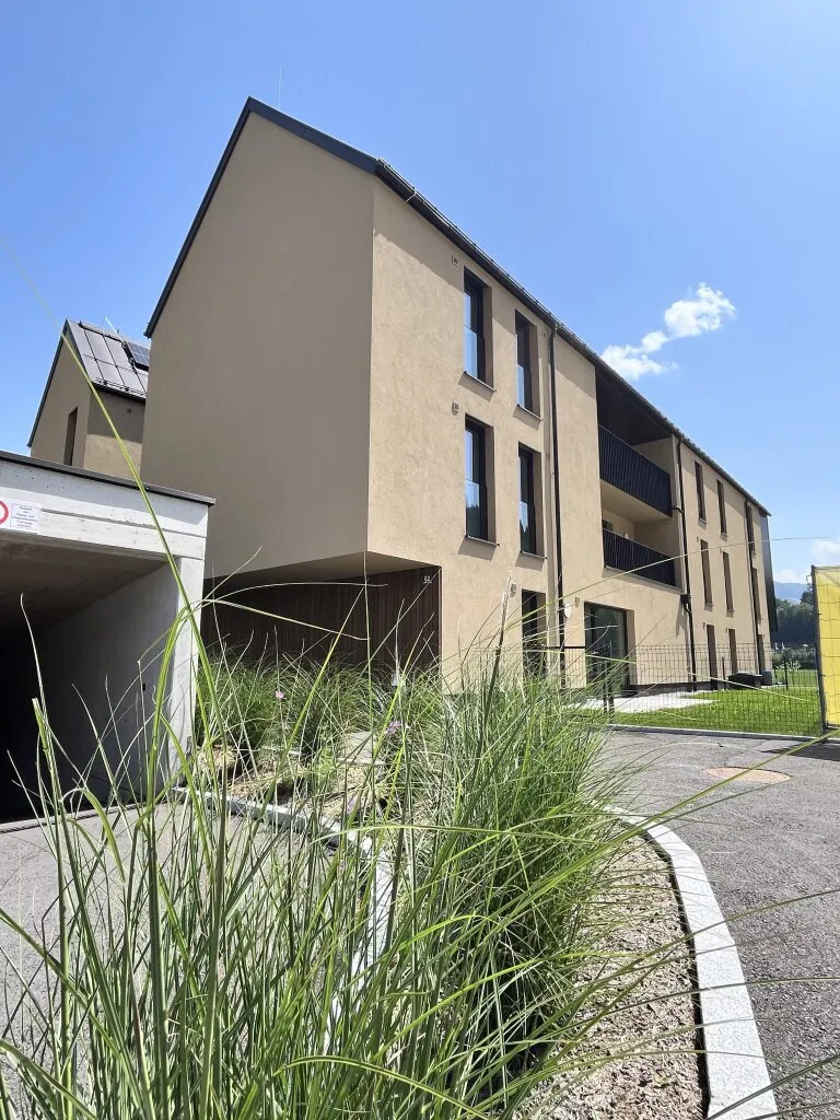 Moderne 3-Zi Erstbezugswohnung mit großer Terrasse und Grünblick in Bischofshofen, 70m²! - Ansicht 2