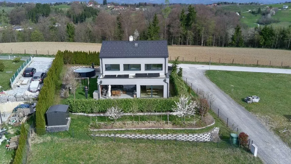 Haus – Höf - Ansicht 2