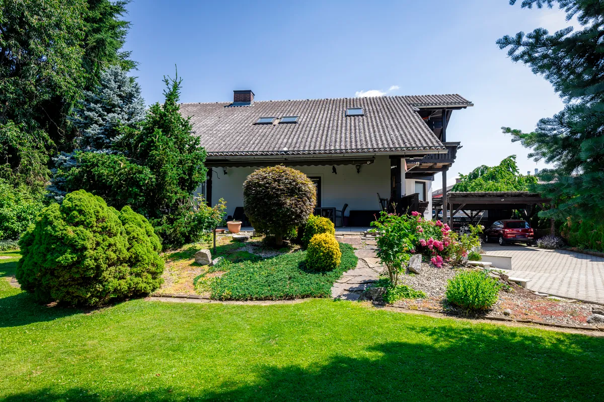 Privatverkauf: Mehrfamilienhaus in Liebenau, Liebenau
