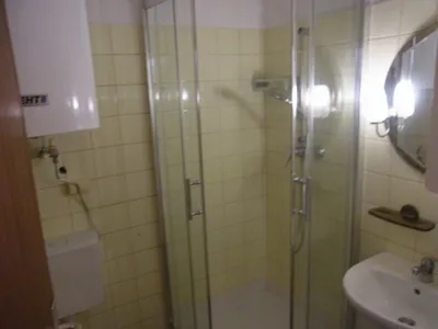 1-Zimmer-Wohnung mieten in Linz – 25 m², € 428 – Bild 9 von 9