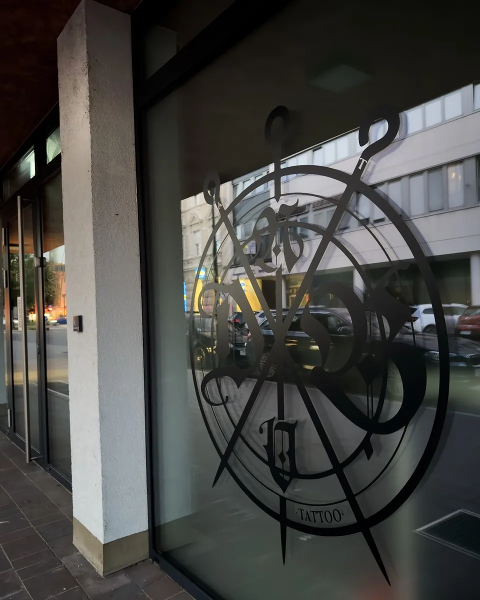 Geschäftslokal in zentraler Lage - ideal als Büro oder Studio - Ansicht 2
