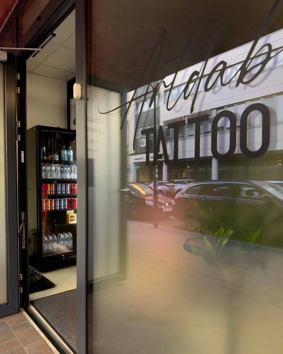 Geschäftslokal in zentraler Lage - ideal als Büro oder Studio - Ansicht 3