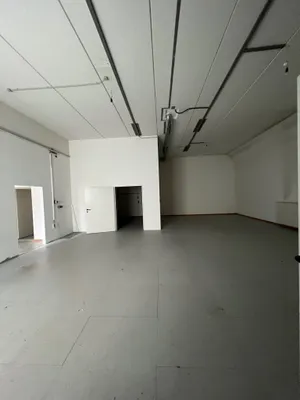 2-Zimmer-Gewerbeimmobilie mieten in Graz – 207 m², € 1.847 – Bild 2 von 8