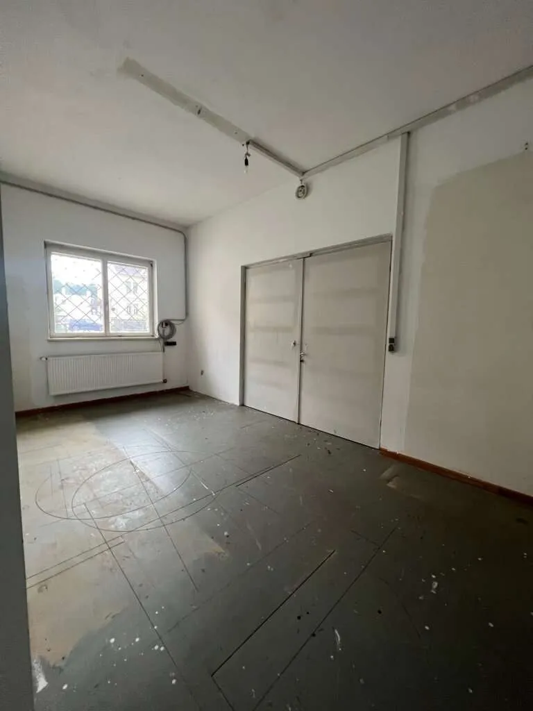 Gewerbeobjekt in St.-Peter mit Büro- und Hallenflächen - Ansicht 2