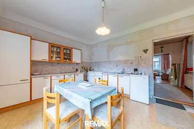 9-Zimmer-Haus kaufen in Hollabrunn – 350 m², € 229.900 – Bild 31 von 35