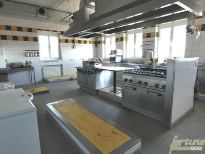 10-Zimmer-Gewerbeimmobilie kaufen in Wiener Neustadt Land – 220 m², € 329.000 – Bild 19 von 38