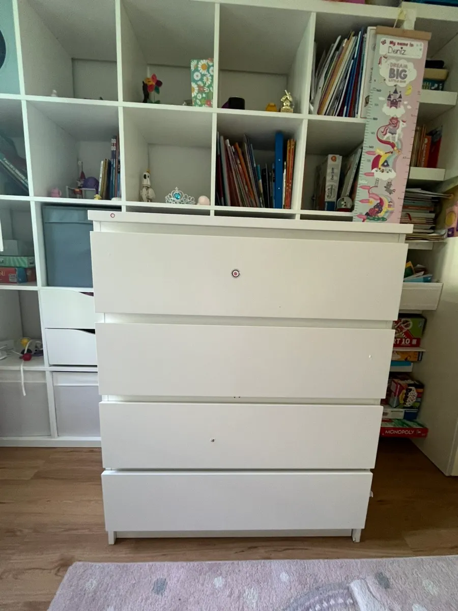 IKEA MALM Kommode mit 4 Schubladen, € 0,- (1030 Wien)