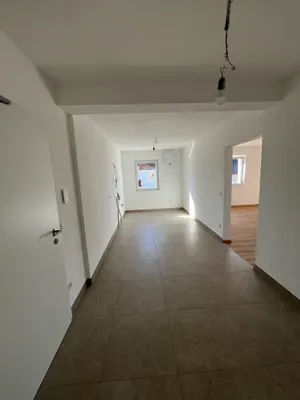 1-Zimmer-Wohnung mieten in Wels – 61 m², € 924 – Bild 2 von 11