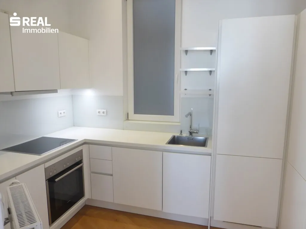 Renovated apartment, 5th floor, traditional Viennese style with modern amenities, 3 bedrooms, 2 bathrooms – pohled 3