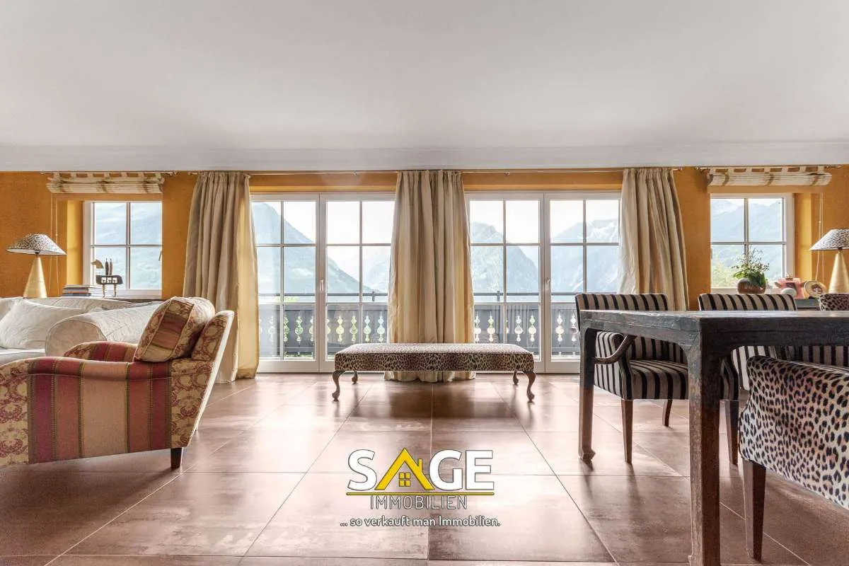 Exklusive Panorama-Villa in Sonnenlage - Ruhe, Stil & Naturgenuss in Neukirchen am Großvenediger - Ansicht 2
