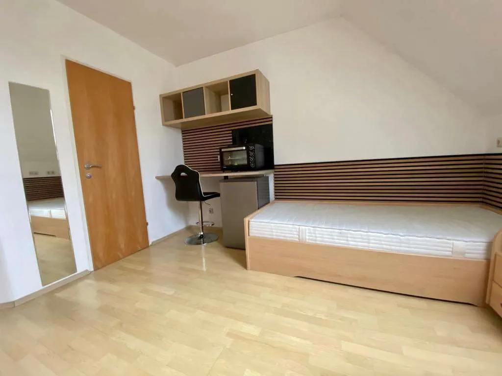 Kleinwohnung für Studierende sowie für Monteure, Steyr