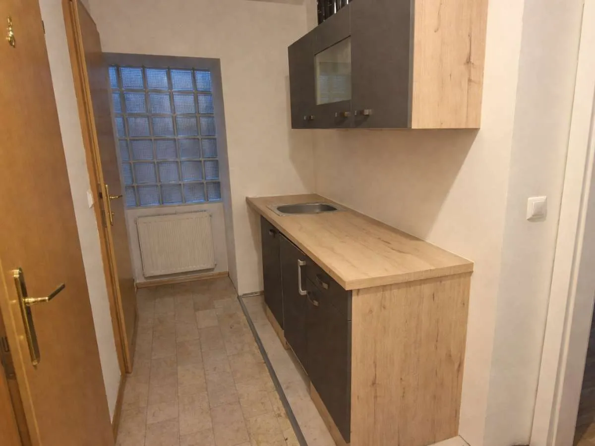 BÜRO ODER PRAXIS IM ZENTRUM – pohled 3