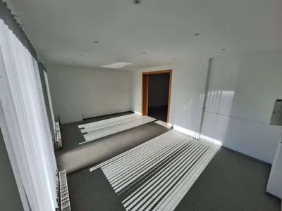 2-Zimmer-Gewerbeimmobilie mieten in Vöcklabruck – 66 m², € 880 – Bild 12 von 13