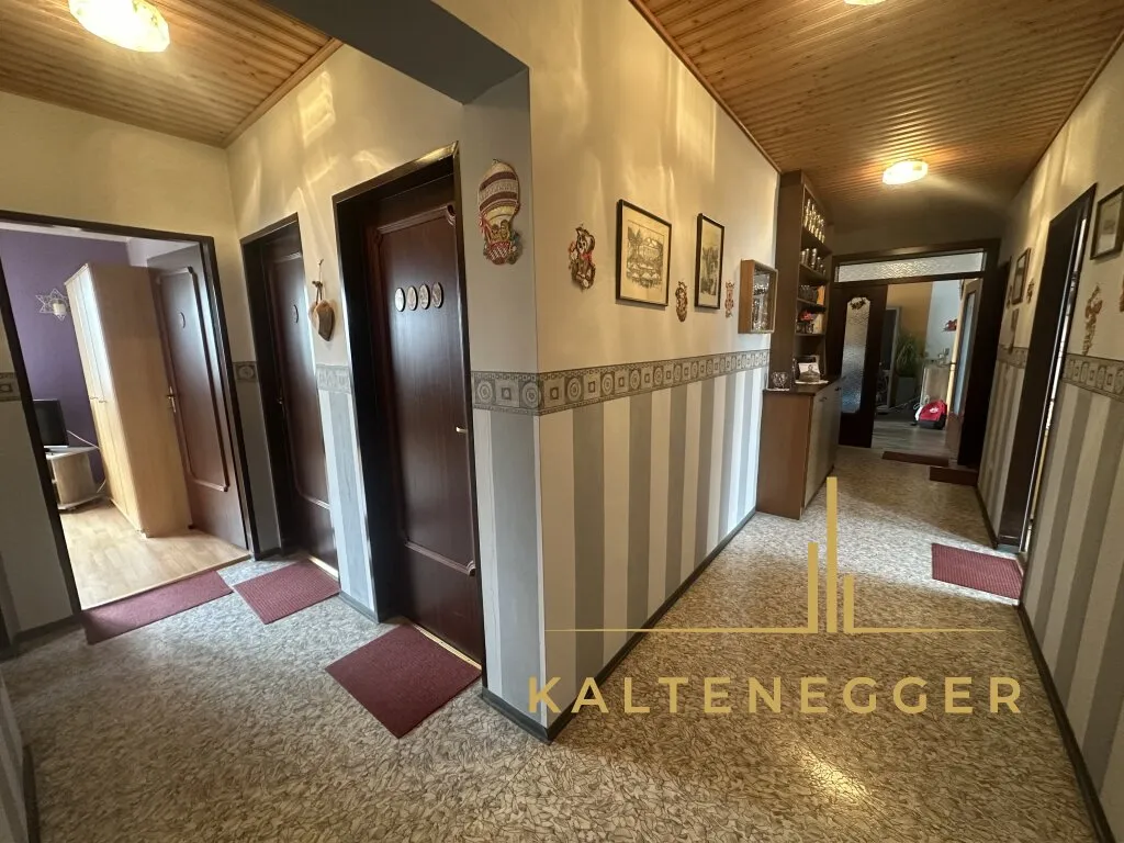 RESERVIERT - Großzügiges Haus in Ruhelage mit Grünblick - Ansicht 3