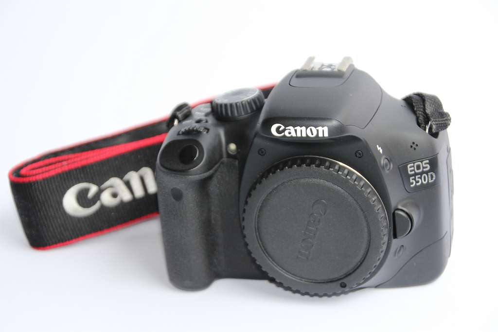 Canon Eos 550D Digitale Spiegelreflexkamera mit Videoaufnahmefunktion (18 Megapixels) - *Astrofotografie modifiziert!*