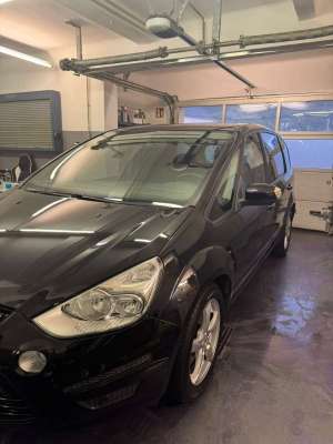 Ford S-MAX Business Plus 2,0 TDCi AUTOMATIK * NAVI *...