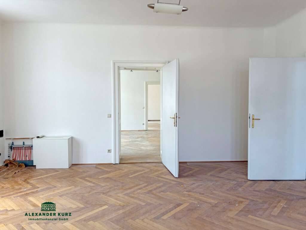 Büro mit Flair und Balkon im Adräviertel - Ansicht 2