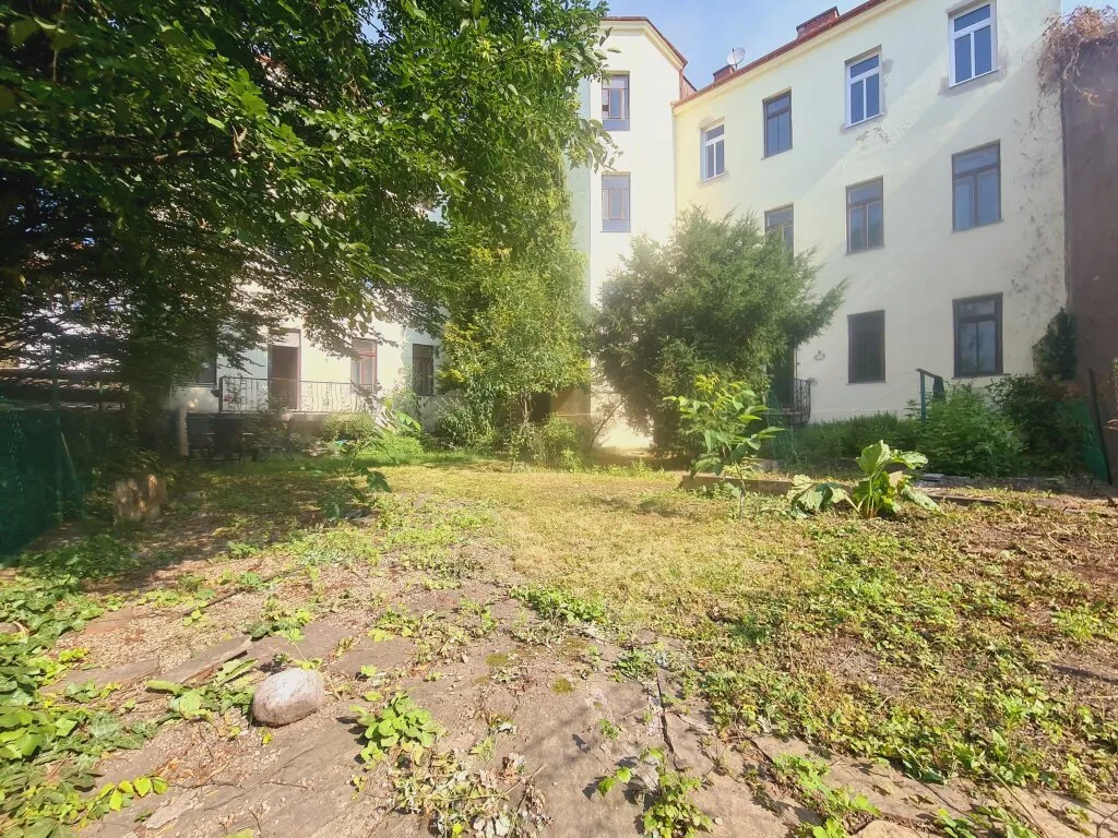 Garten-Altbau mit Balkon zur individuellen Gestaltung | Luftwärmepumpe-Fußbodenheizung möglich – pohled 2