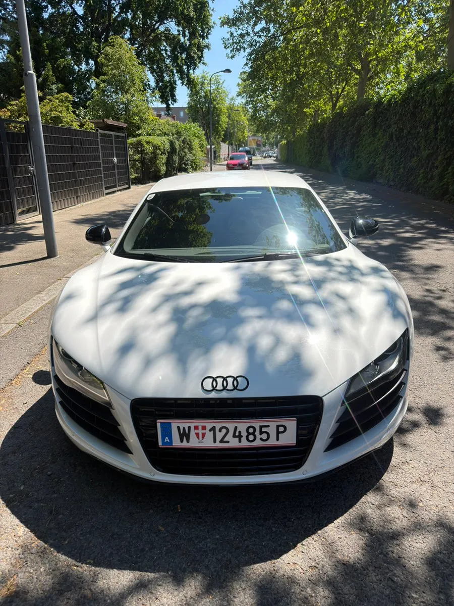 Audi R8