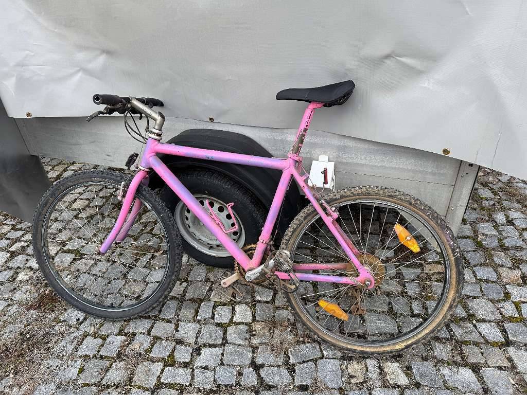 Fahrrad gebraucht 2 Stck zu verkaufen und 1 Mountainbike,  60,- (8076  Vasoldsberg) - willhaben