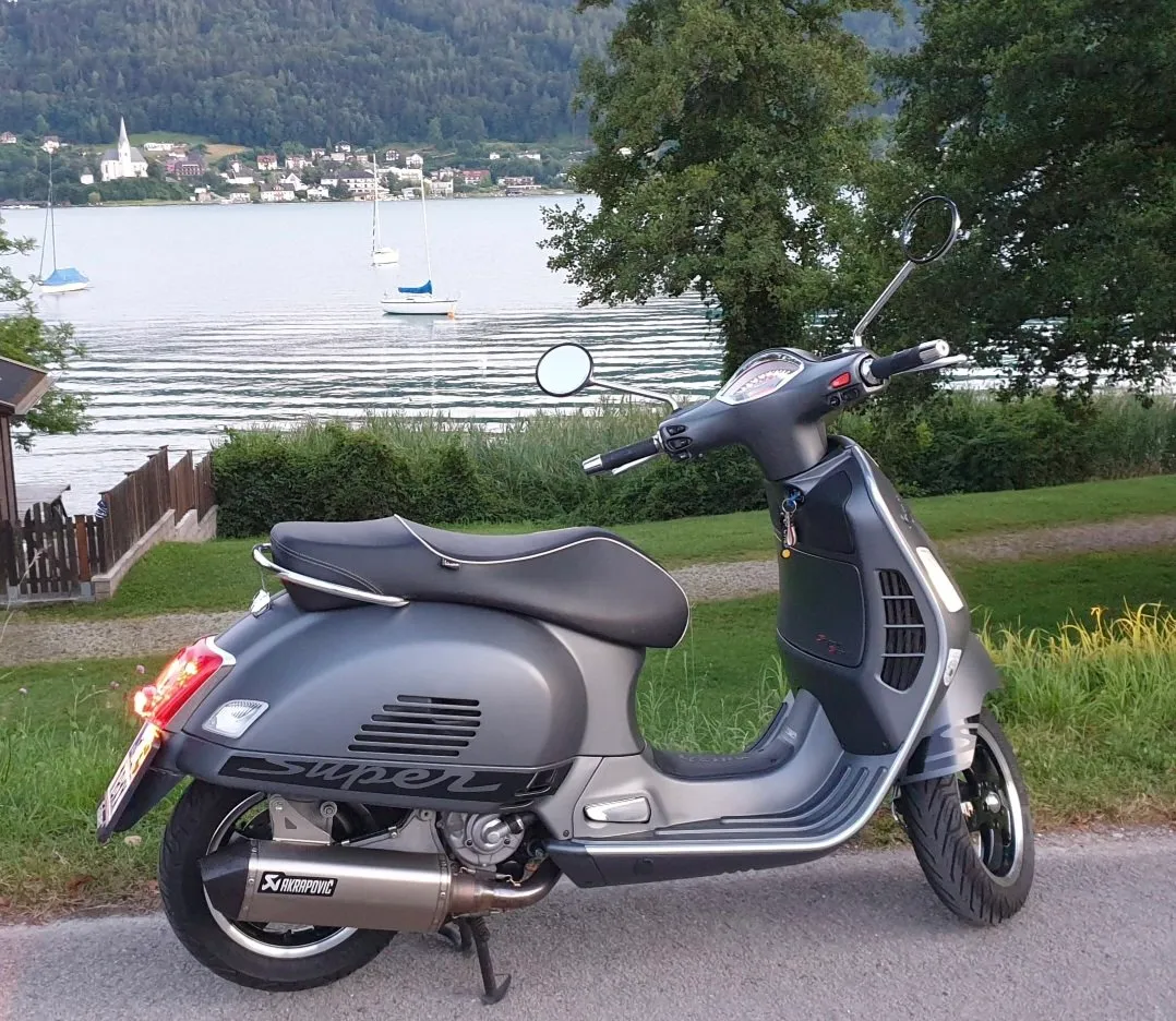 Vespa GTS